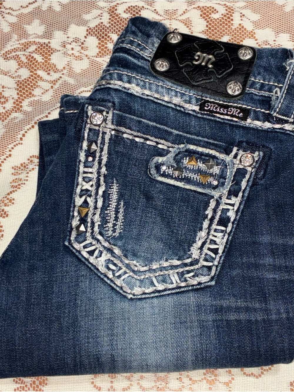 Miss Me Signature Rise Bootcut Jeans Women’s Size 25 Dark Wash Studded